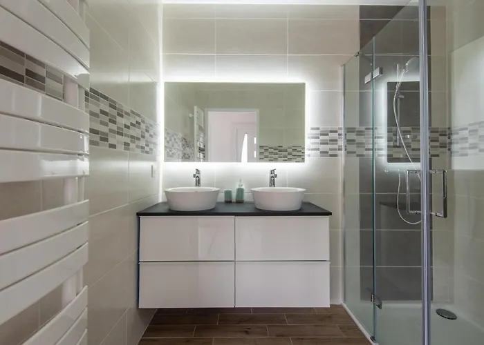 Holiday home Maison Avec Jacuzzi *